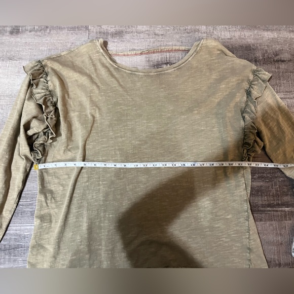PILCRO BY ANTHROPOLOGIE Ruffle Open Back Long Sleeve Tee - Moss - Picture 9 of 9